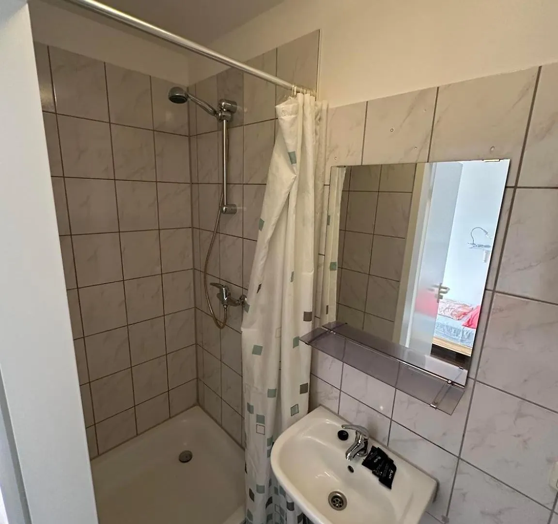 Low Budget Olympia Park Apartmenthostel Han 53 München 0*,