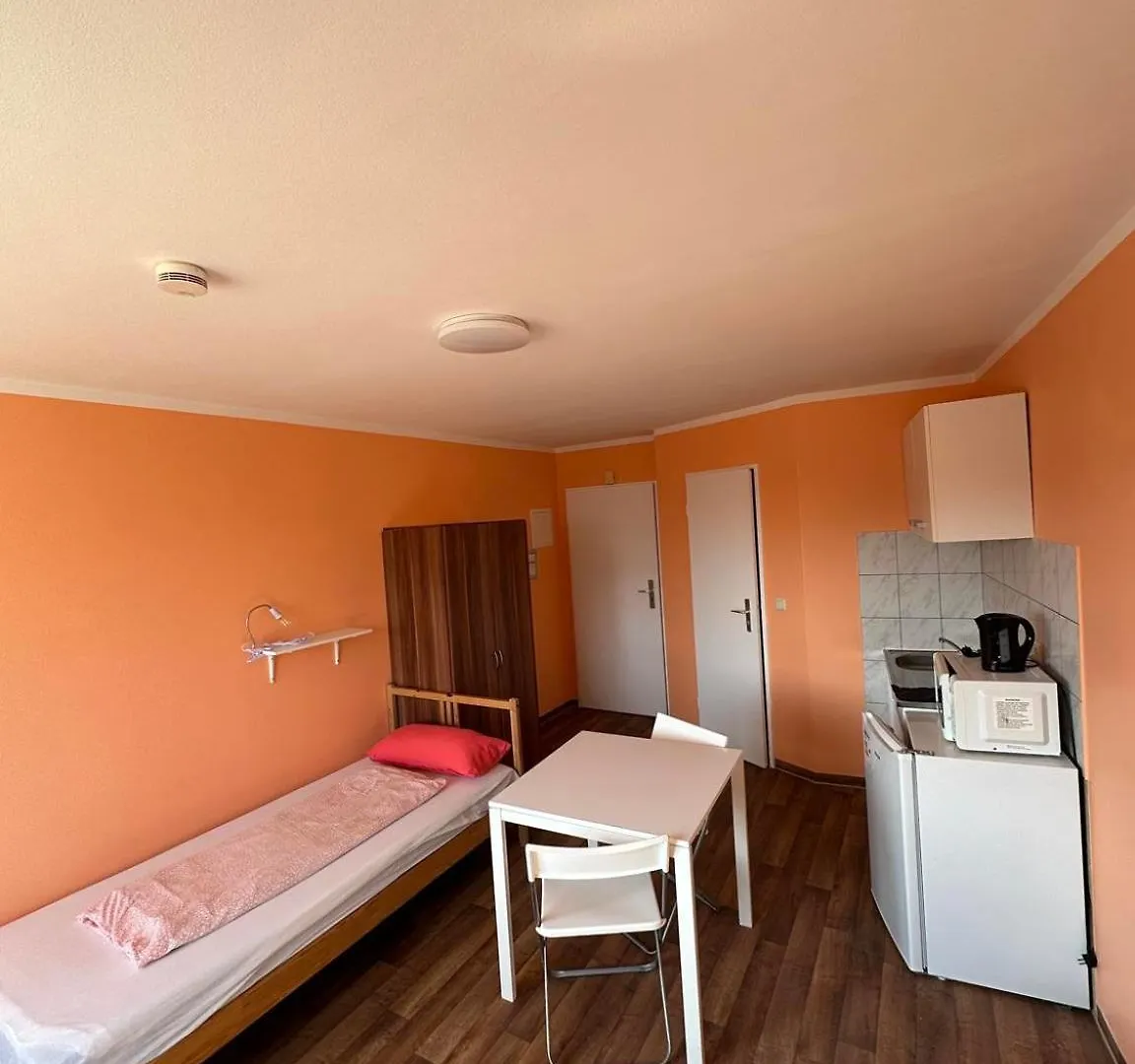 Low Budget Olympia Park Aparthotel Munich 0*,