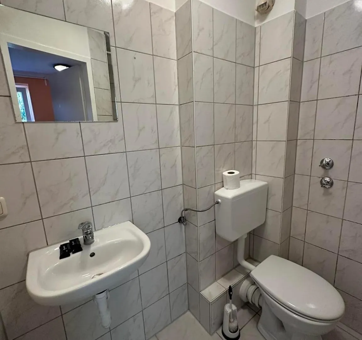 Low Budget Olympia Park Apartmenthostel Han 53 München