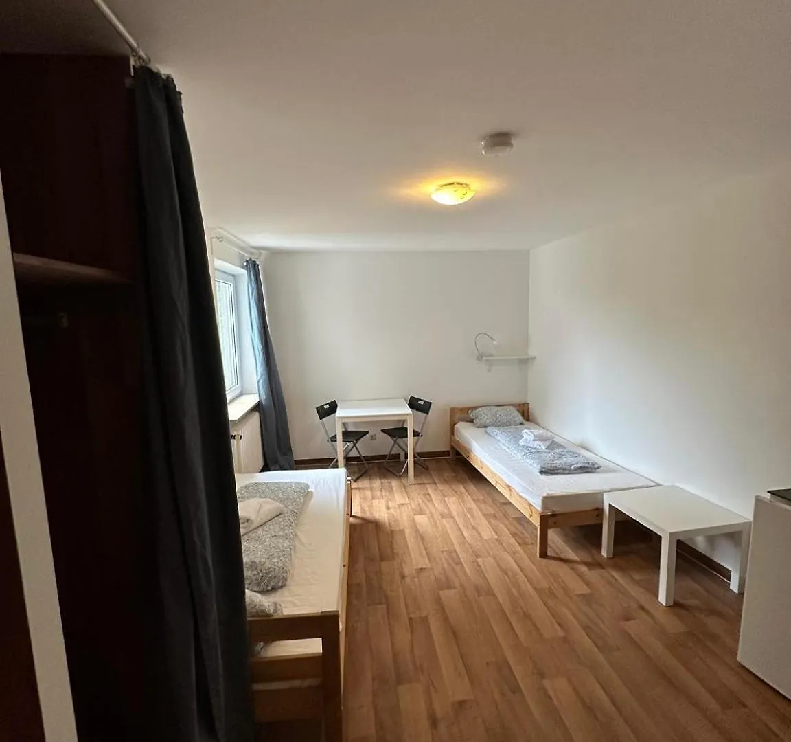 Low Budget Olympia Park Apartmenthostel Han 53 München