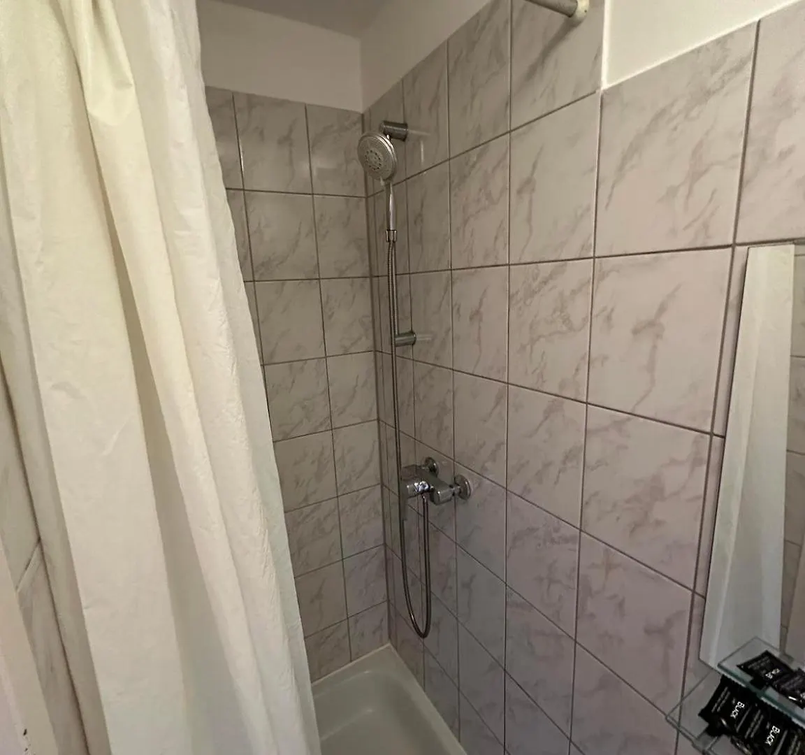 Low Budget Olympia Park Aparthotel Han 53 Munich