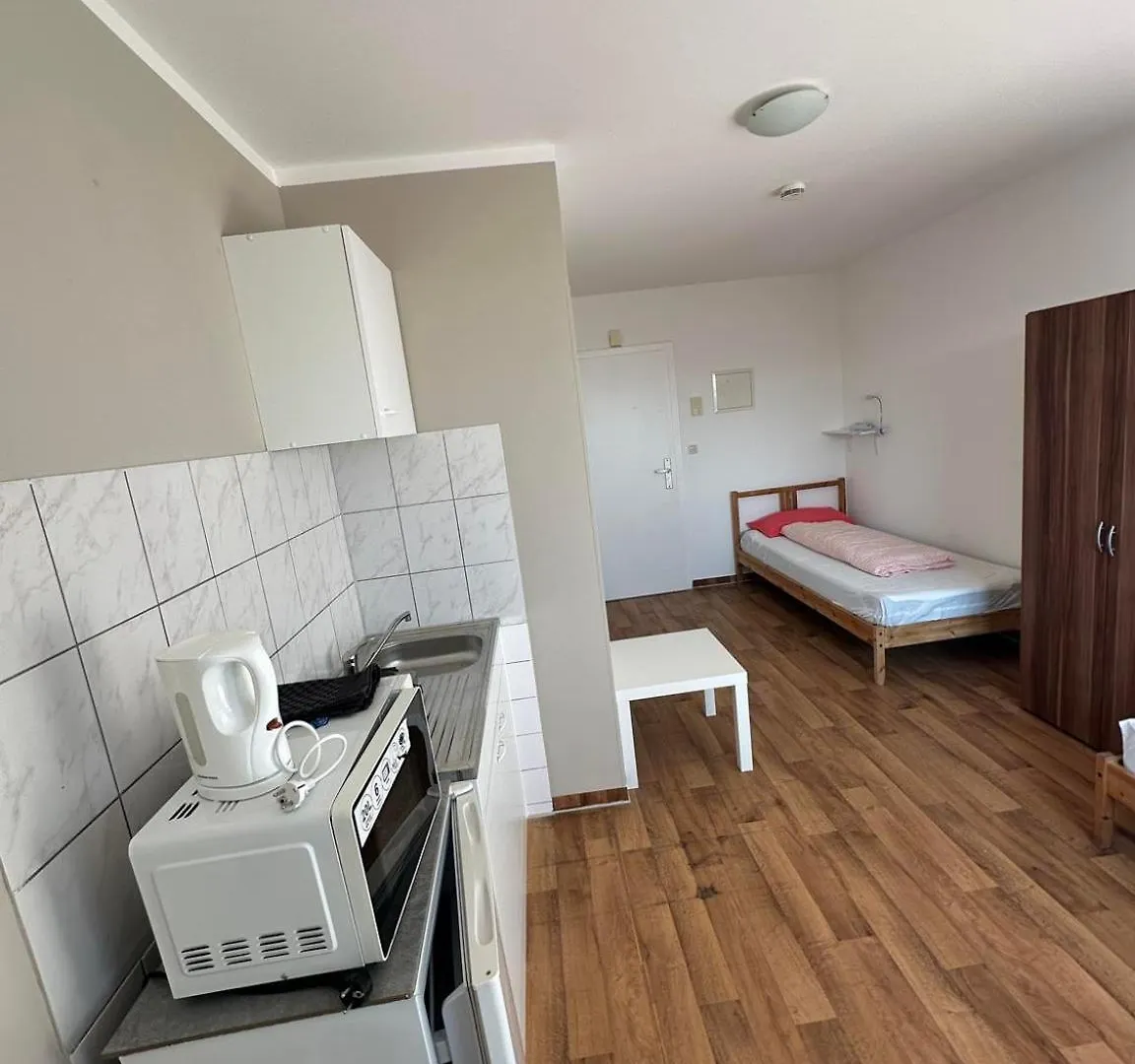 Low Budget Olympia Park Aparthotel Han 53 Munich